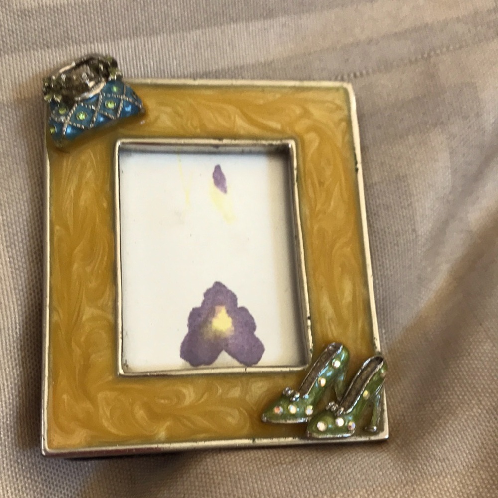 SDG mini frame
